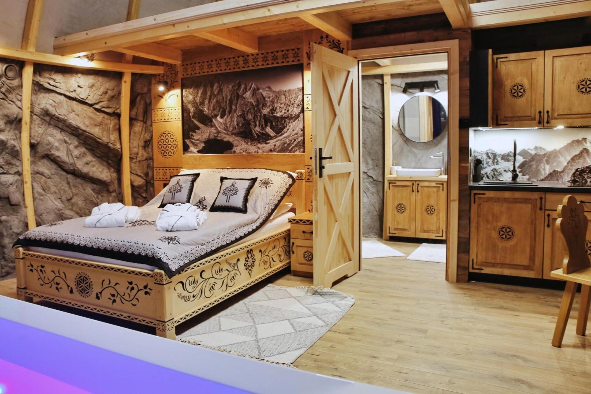 فندق Tatry Mountain Glamp Z Jacuzzi زاكوباني المظهر الخارجي الصورة