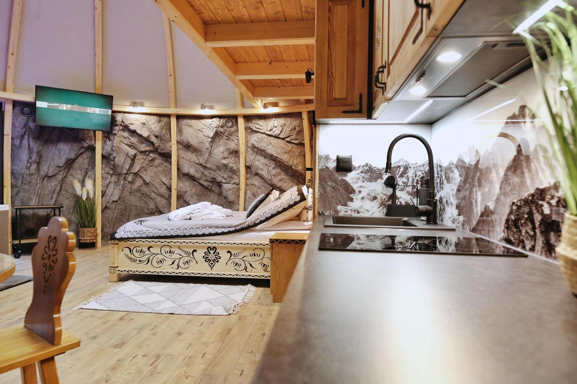 فندق Tatry Mountain Glamp Z Jacuzzi زاكوباني المظهر الخارجي الصورة