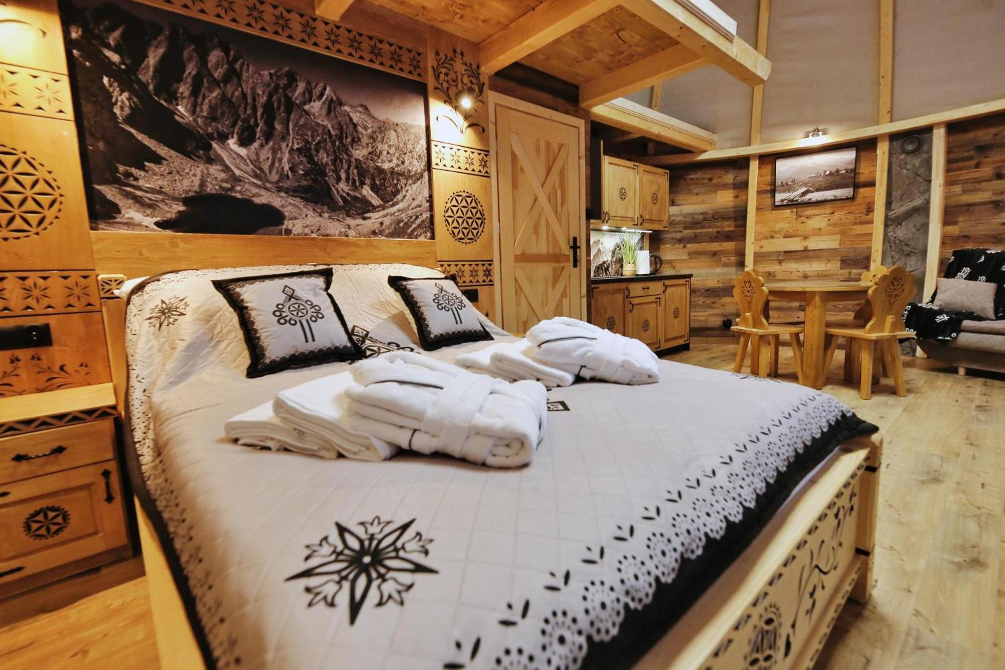 فندق Tatry Mountain Glamp Z Jacuzzi زاكوباني المظهر الخارجي الصورة