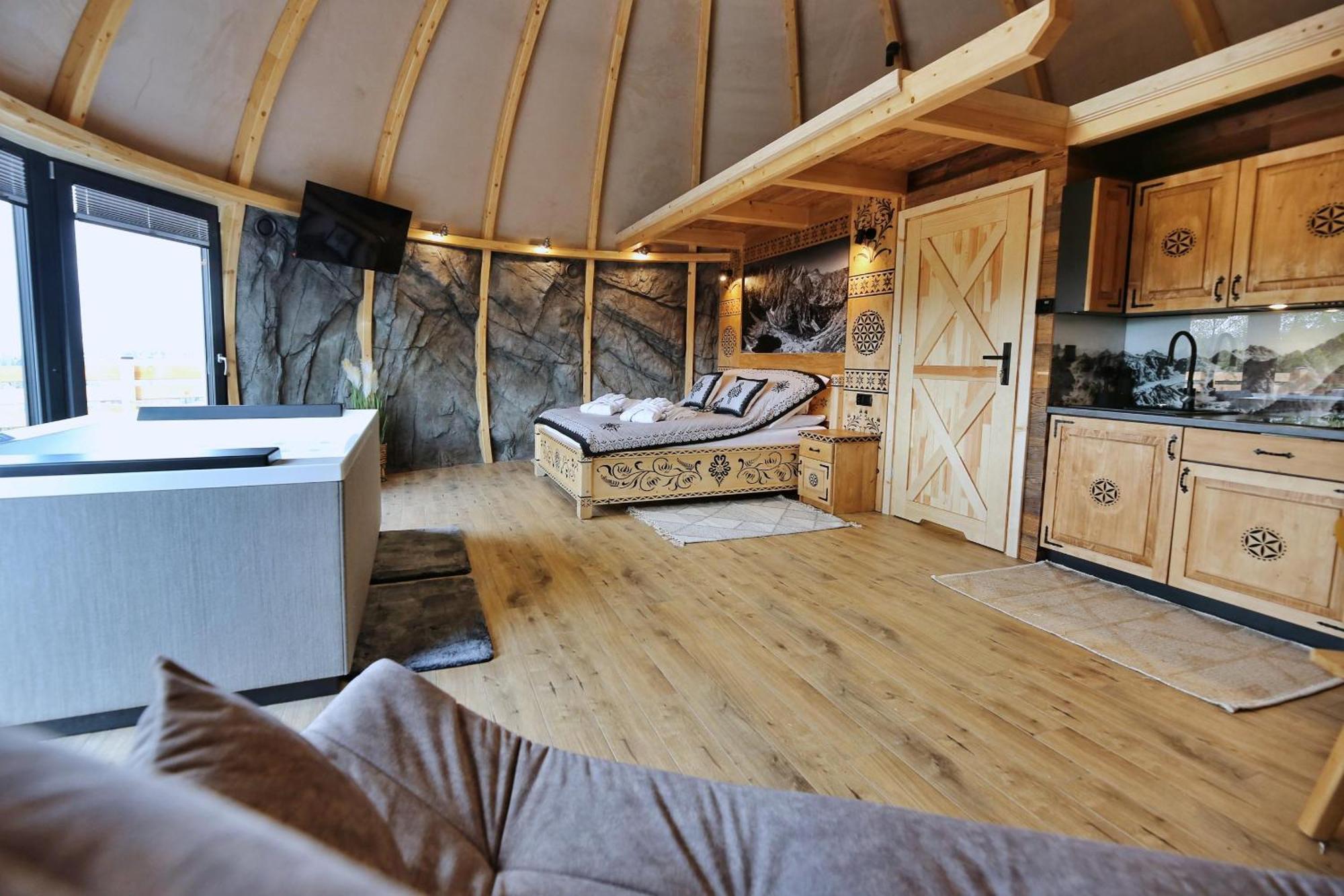 فندق Tatry Mountain Glamp Z Jacuzzi زاكوباني المظهر الخارجي الصورة