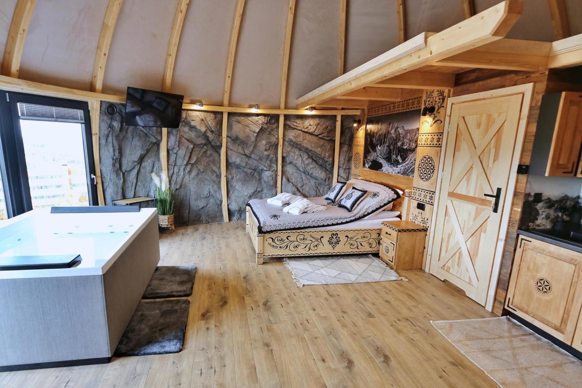 فندق Tatry Mountain Glamp Z Jacuzzi زاكوباني المظهر الخارجي الصورة