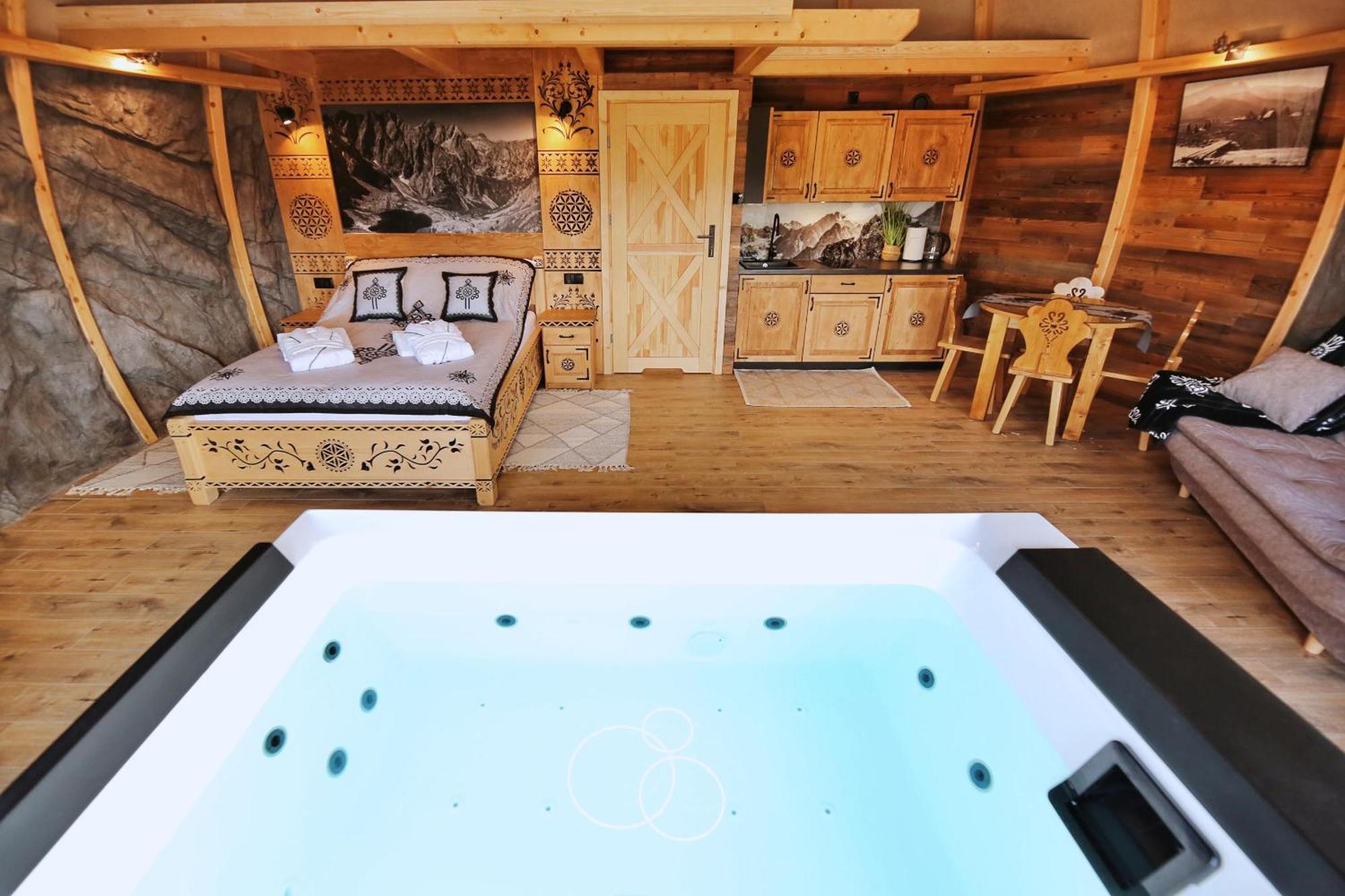فندق Tatry Mountain Glamp Z Jacuzzi زاكوباني المظهر الخارجي الصورة