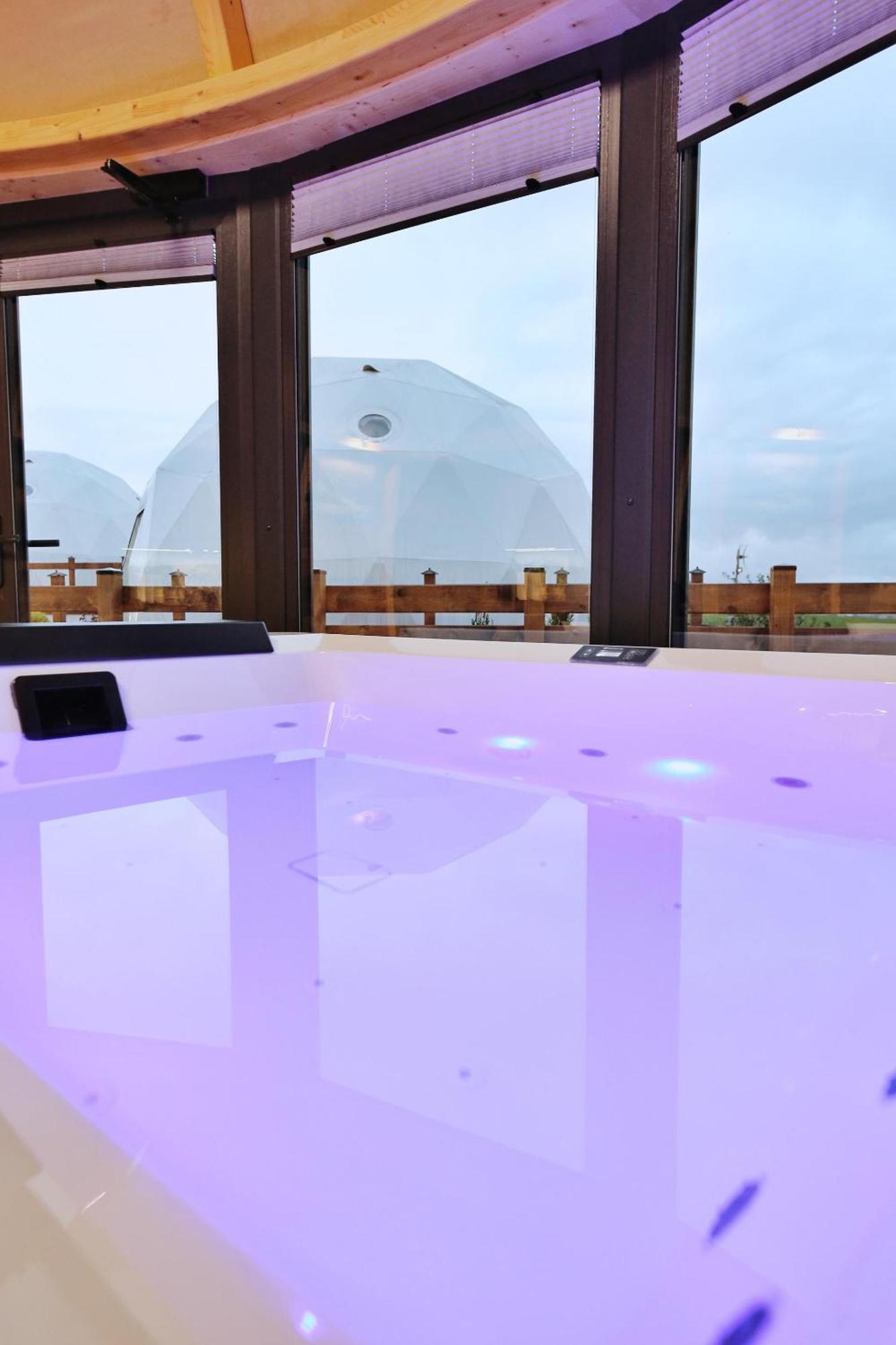 فندق Tatry Mountain Glamp Z Jacuzzi زاكوباني المظهر الخارجي الصورة